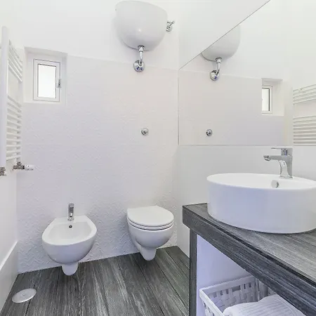 Le Villanelle 4*