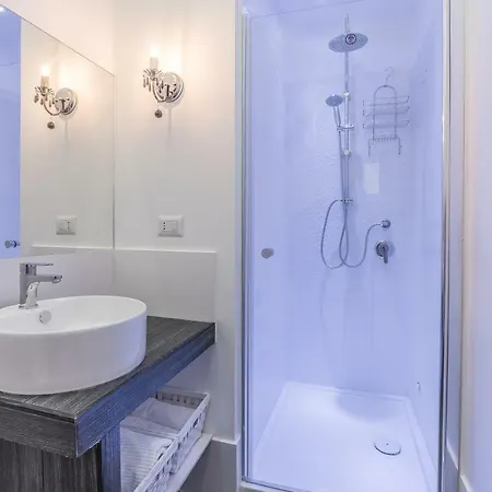 Le Villanelle 4*